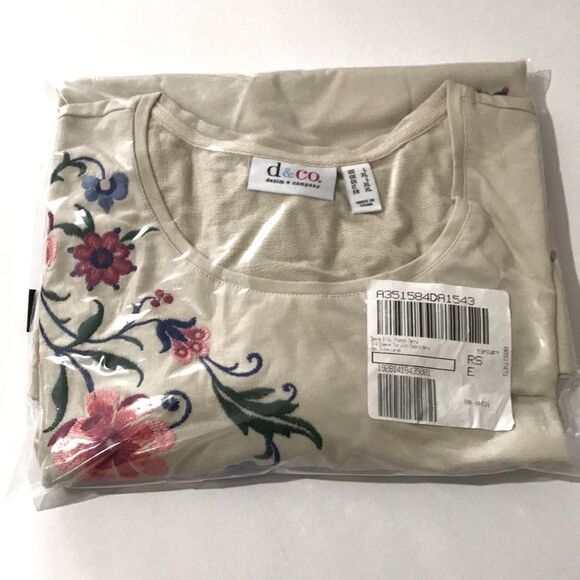 Denim & Co. French Terry 3/4-Sleeve Embroidery Top - Picture 2 of 4